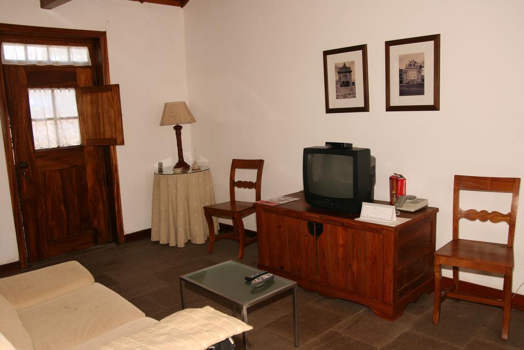 Villa Quinta Dos Figos "5 Trevos Gold" Praia da Vitória Habitación foto